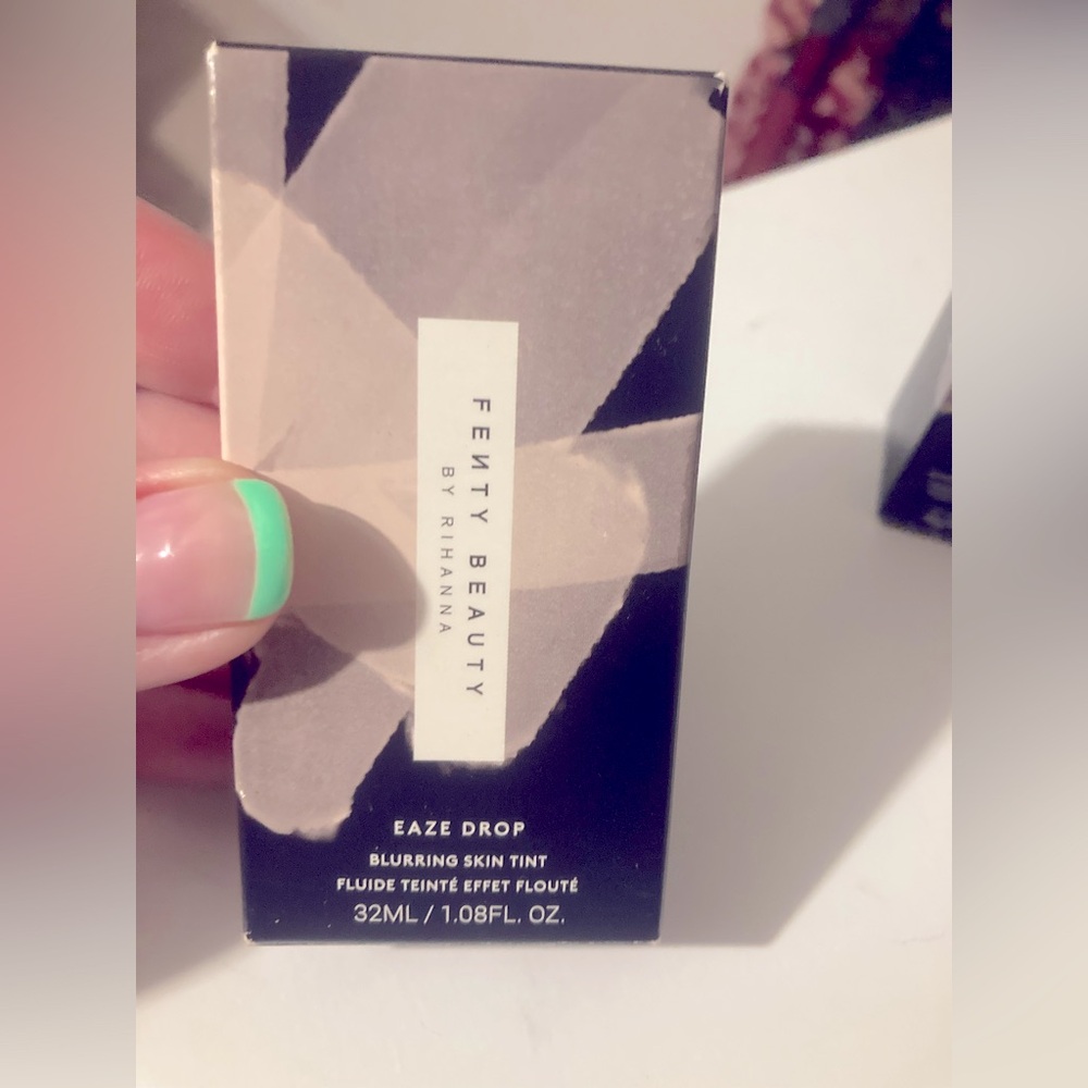 NWT Fenty beauty eaze drops color 23 never used